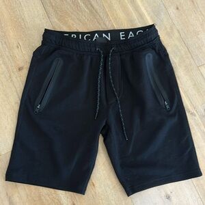 American Eagle Men’s Cotten blend blacks shorts.